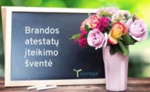 Brandos atestatų įteikimas