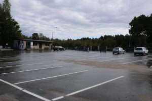 Automobilių stovėjimo aikštelė prie Papušynės kapinių