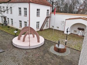Multifunkcinė scena Tauragės pilies kiemelyje