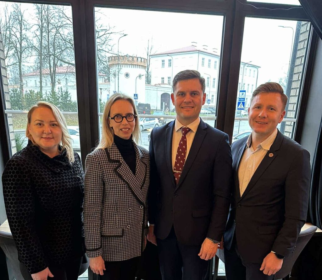 Savivaldybės vadovai su JAV ambasadore