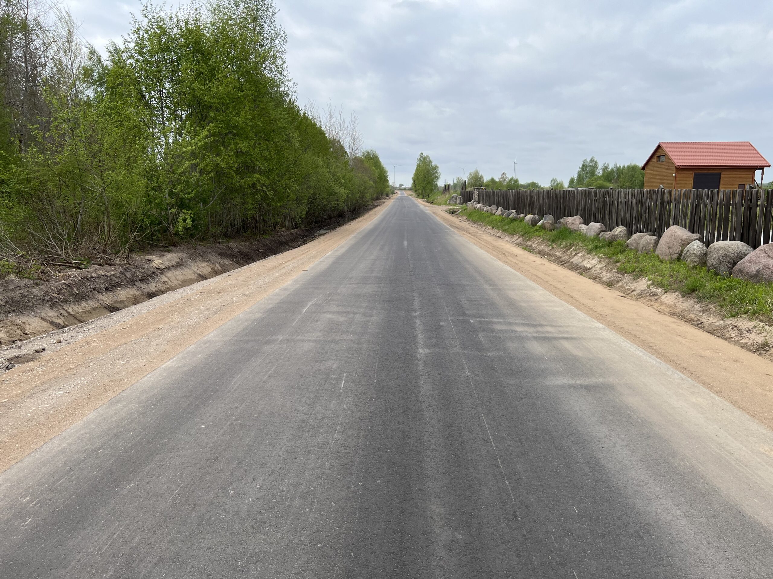 Rekonstruotas kelias prie Lukšiškių