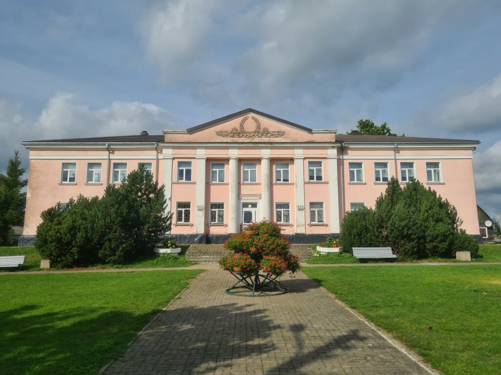 Tauragės r. „Karšuvos“ mokykla
